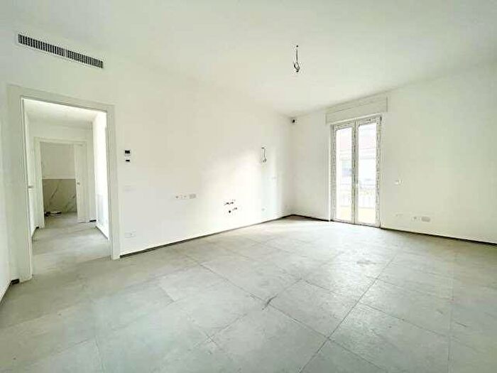 Appartamento trilocale in vendita in Via Schiapparelli, Seregno