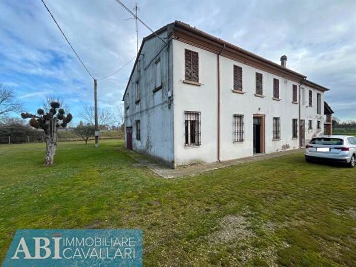 Casa con 6 locali in vendita in Via Destra Canale Superiore, Bagnacavallo