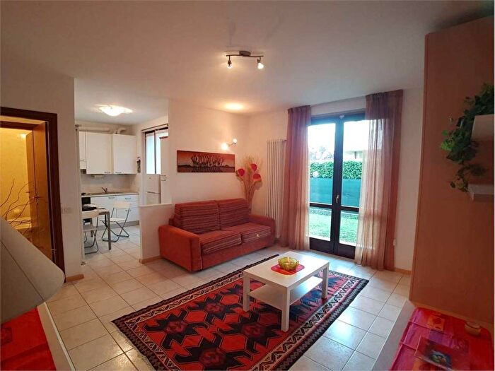 Appartamento monolocale in affitto in Via Romolo, Bulgarograsso