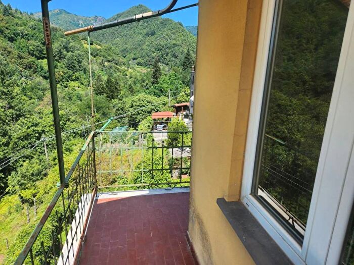 Casa quadrilocale in affitto in Via Brizzolara Adolfo, Brizzolara, Borzonasca