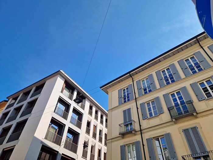 Appartamento trilocale in affitto in Via Vigna, Carrobbio, Milano