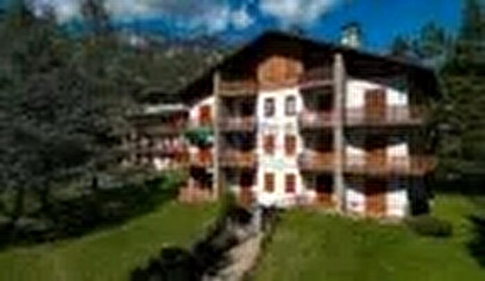 Appartamento trilocale in vendita in Castione Della Presolana