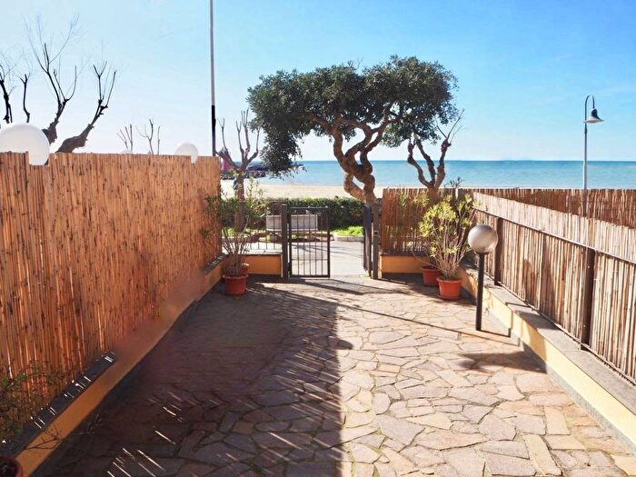 Appartamento bilocale in affitto in Via Roma, Castiglione Paese, Castiglione della Pescaia