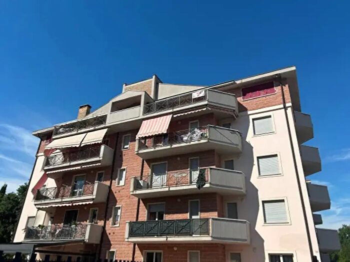 Appartamento quadrilocale in vendita in Via dei Battellieri, Orte
