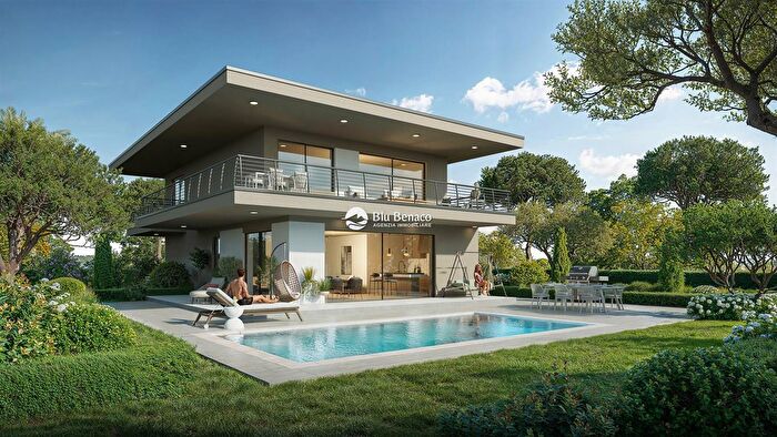 Casa quadrilocale in vendita in Via Lago Lucone, Polpenazze