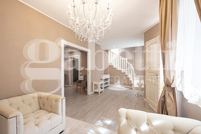 Casa quadrilocale in vendita in Sinnai