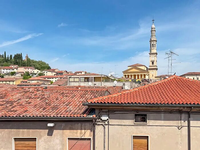 Appartamento quadrilocale in vendita in Monteforte D'Alpone