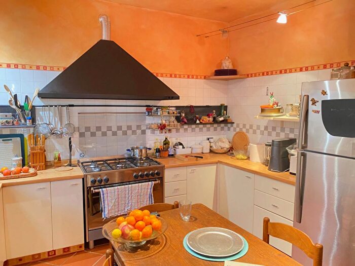 Casa con 5 locali in vendita in Via Luigi Illica, Podenzano