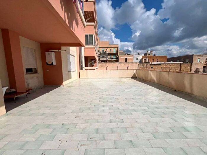 Appartamento quadrilocale in affitto in Via Dante Alighieri, Centro Urbano, Marsala