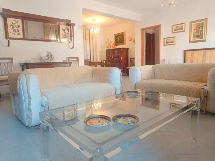 Appartamento quadrilocale in affitto in Centro, Trapani