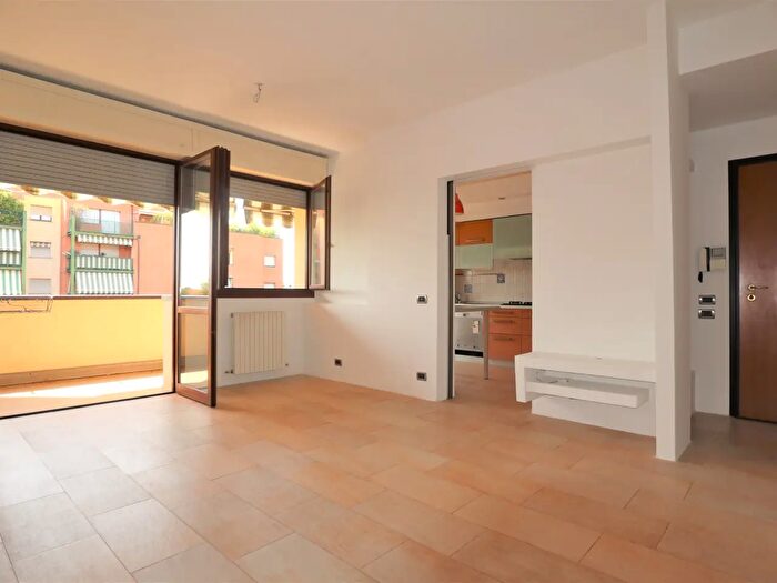 Appartamento quadrilocale in affitto in Via Nino Bertocchi, Bologna