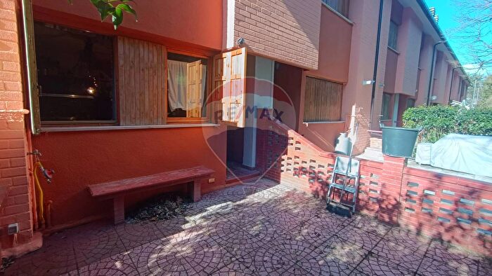 Casa trilocale in vendita in Via del Pesco Snc, Faeto