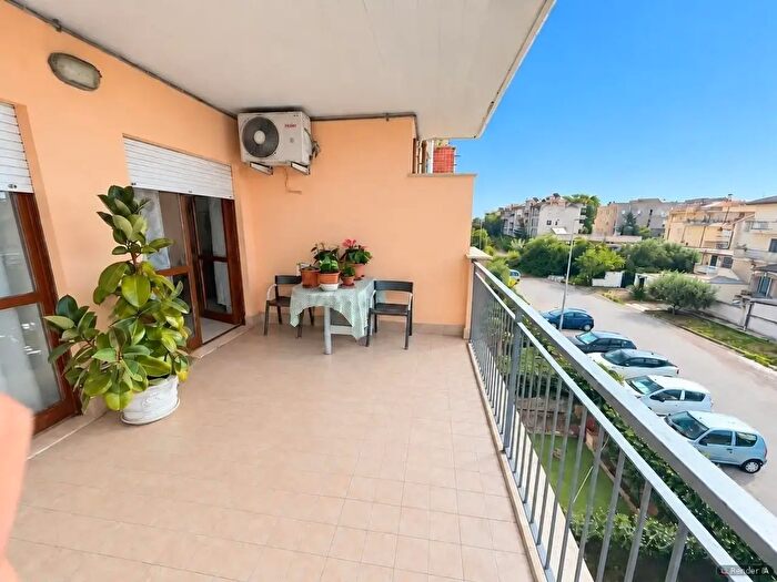 Appartamento bilocale in vendita in Piazza Tonino Marcucci, Nettuno