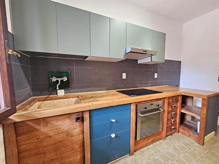 Appartamento con 6 locali in affitto in Padova