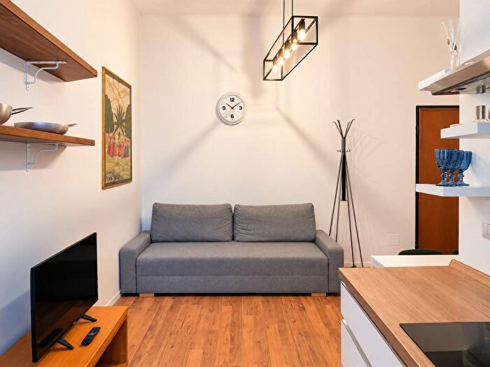 Appartamento bilocale in affitto in Corso Genova, Milano