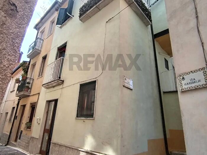 Casa con 7 locali in vendita in Via Giuseppe Garibaldi, San Lupo