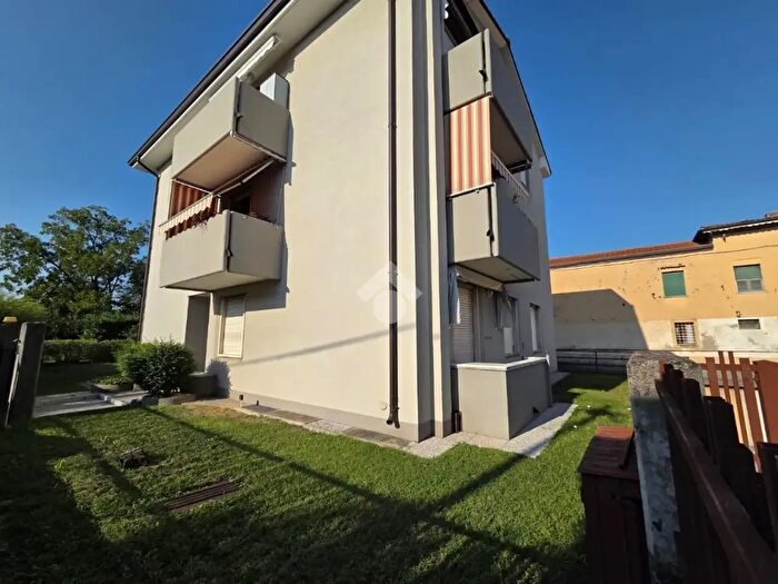 Appartamento trilocale in vendita in Via Carlo Alberto, San Giovanni Lupatoto