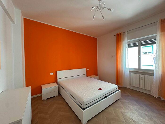 Appartamento trilocale in affitto in Via Erpidio Berno, San Fruttuoso, Genova