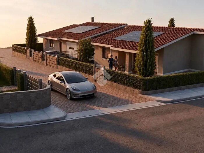 Casa trilocale in vendita in Via Gioacchino Rossini, Legnago