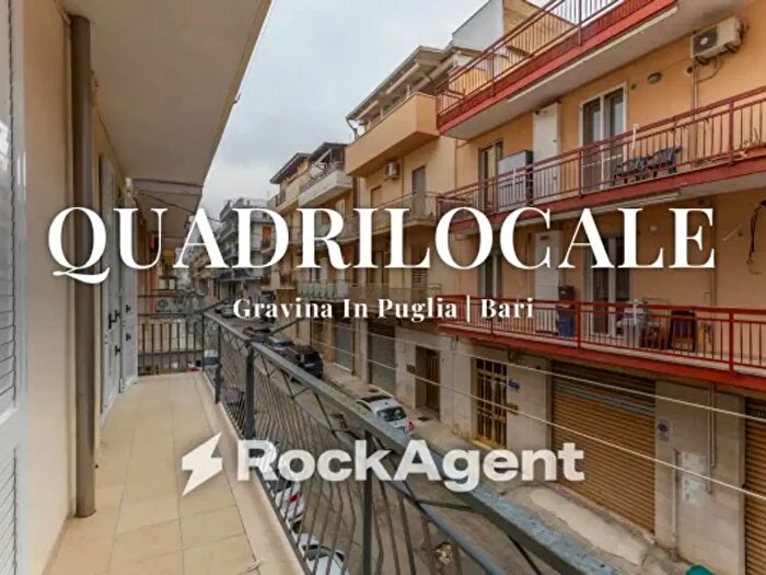 Appartamento quadrilocale in vendita in Via Fabio Filzi, Gravina In Puglia
