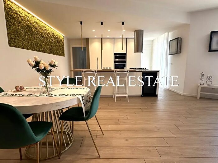 Appartamento trilocale in affitto in Viale Scala Greca, Siracusa