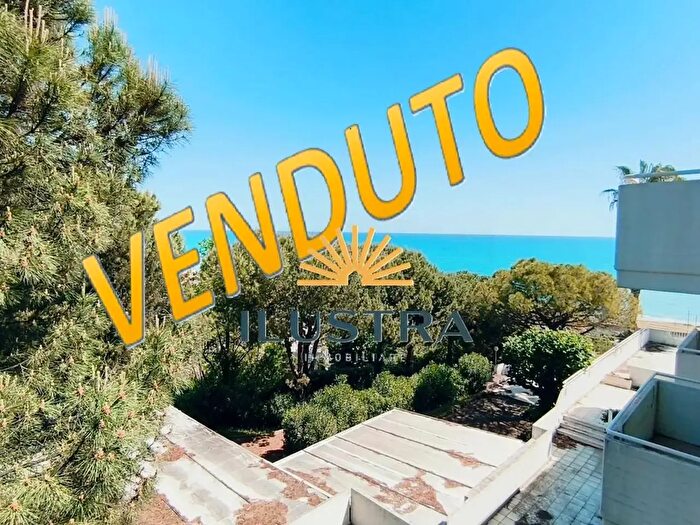 Appartamento bilocale in vendita in Contrada Montecatino, Massignano