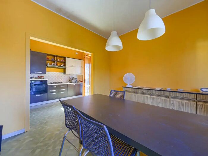 Casa con 7 locali in vendita in Via del Pozzo Rosso, Signa