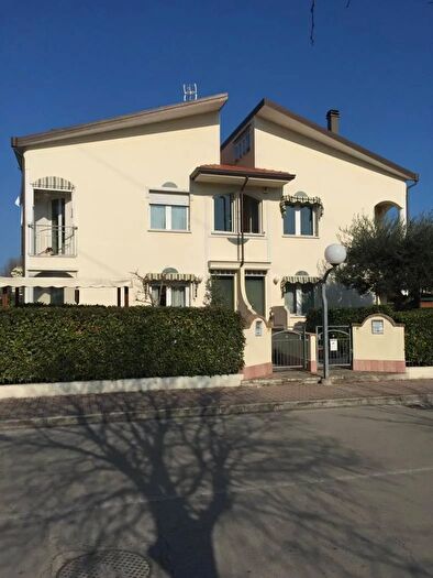 Casa con 5 locali in affitto in Via Don Lorenzo Milani, Misano Adriatico