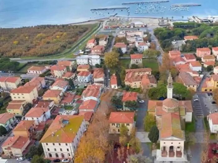 Appartamento con 5 locali in vendita in Rosignano Marittimo