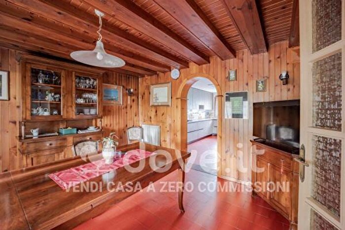 Casa con 6 locali in vendita in Via Parauro, Mirano