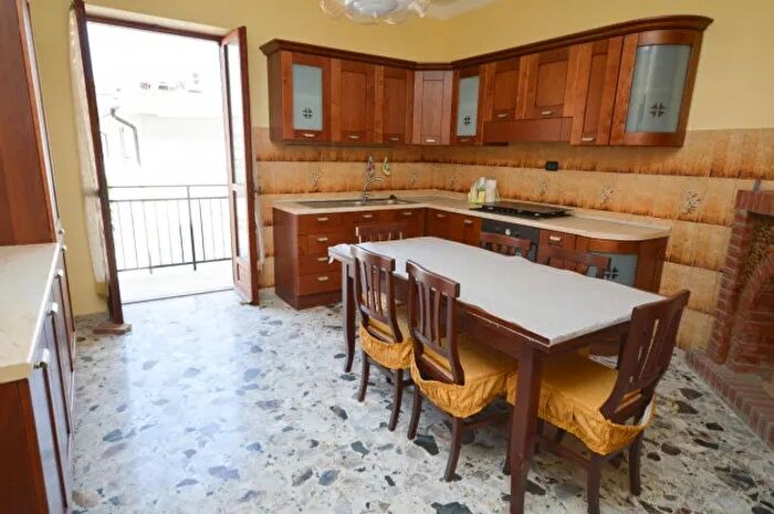 Casa quadrilocale in vendita in Crosia Via Puccini, Mandatoriccio