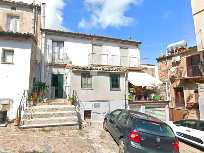 Casa quadrilocale in vendita in Siracusa, Mistretta