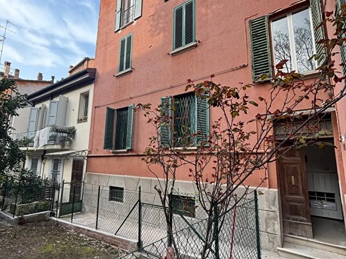 Appartamento con 6 locali in vendita in Bologna