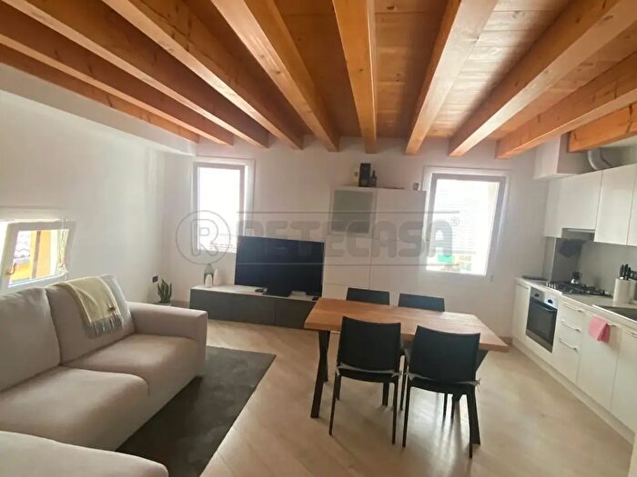 Appartamento trilocale in affitto in Bassano Del Grappa
