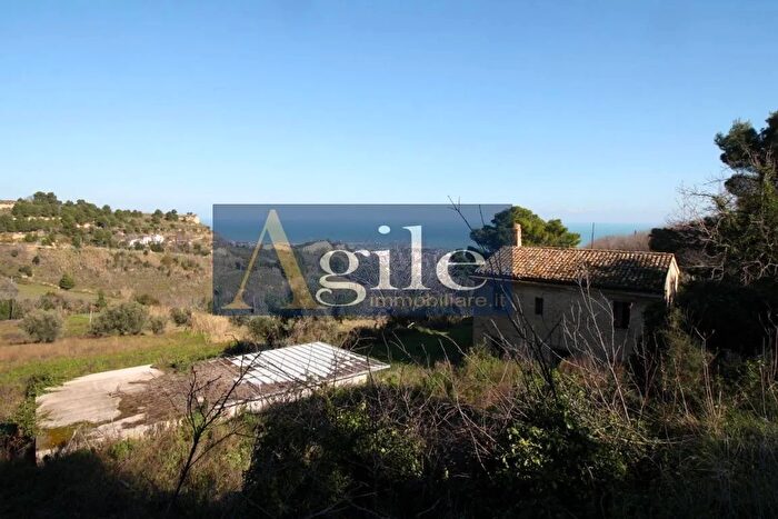 Casa con 6 locali in vendita in Contrada Santa Lucia, San Benedetto Del Tronto