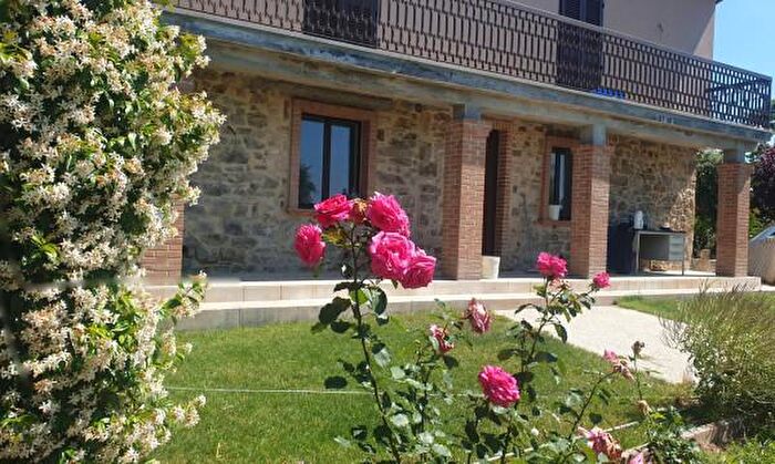 Casa con 6 locali in vendita in Orvieto