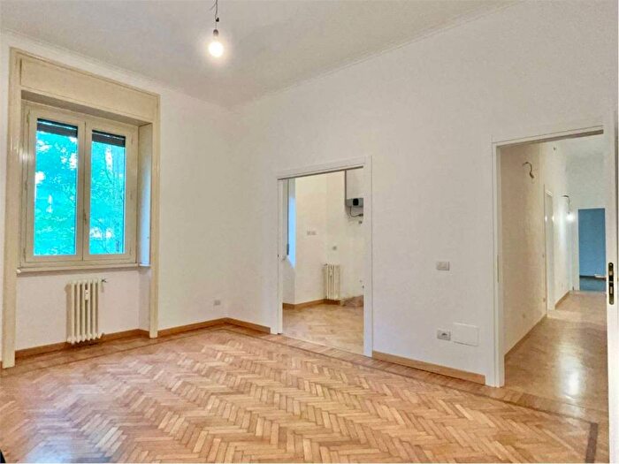 Appartamento trilocale in affitto in Via Massena, Sempione, Milano