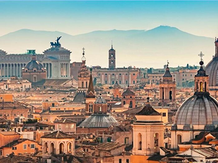 Appartamento trilocale in affitto in Via Francesco Crispi, Spagna, Roma