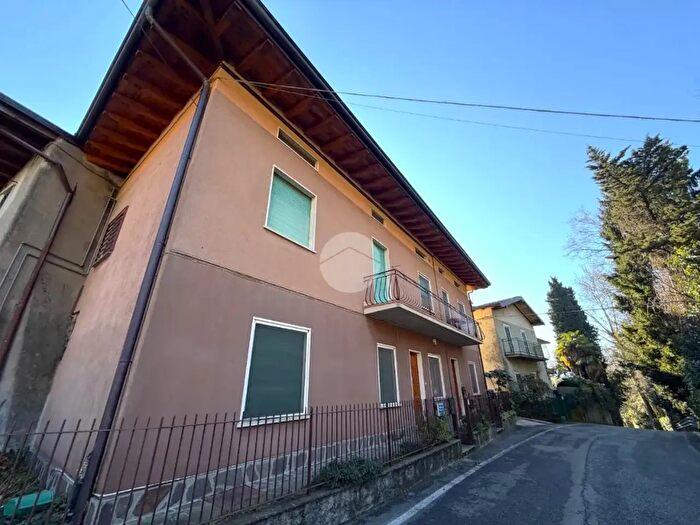 Casa con 5 locali in vendita in Via Valpredina, Cenate Sopra