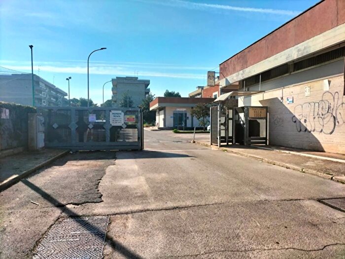 Appartamento quadrilocale in vendita in Via Generale Carlo Alberto dalla Chiesa, Bari