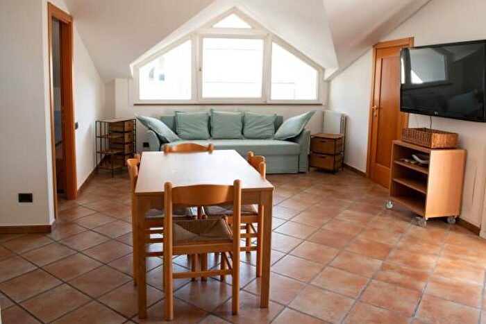 Casa trilocale in affitto in Viale Milano, Cervia