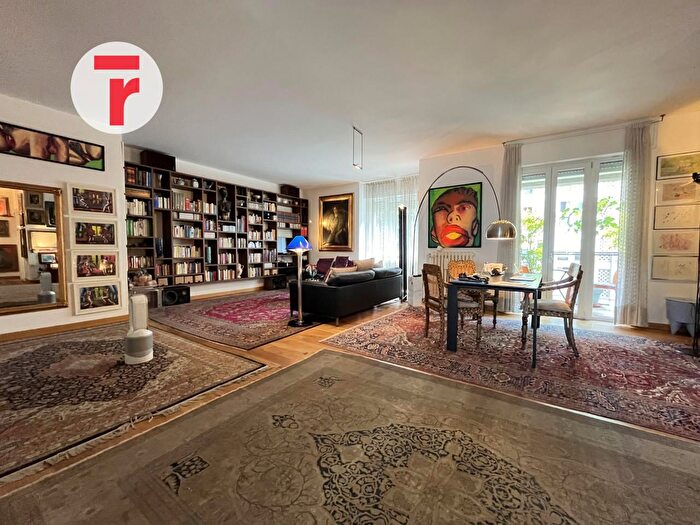 Appartamento trilocale in vendita in Piazza Alcide De Gasperi, Padova