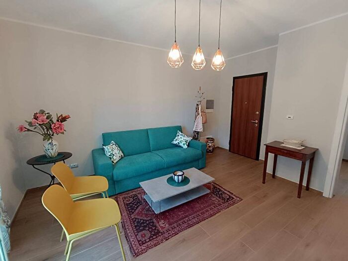 Appartamento trilocale in affitto in Via Roma, Piobesi dAlba