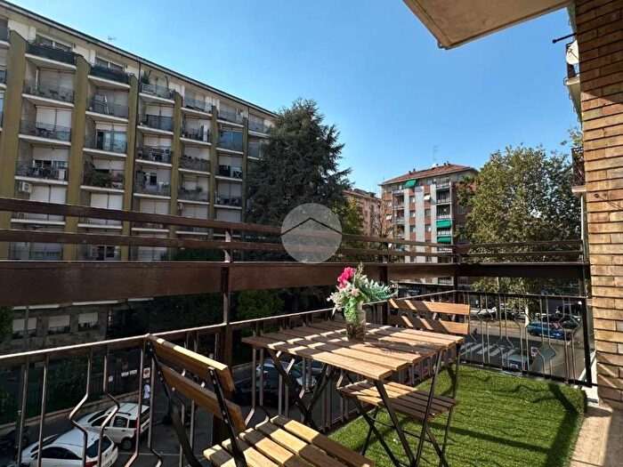 Appartamento bilocale in affitto in Via dei tulipani, Giambellino, Milano