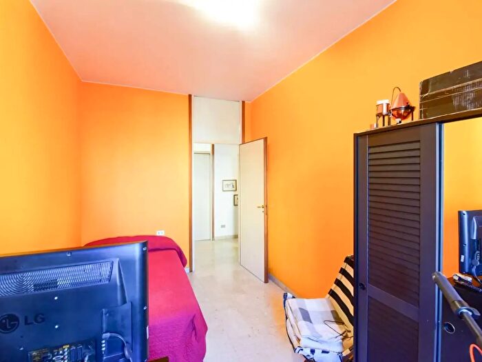Appartamento con 5 locali in vendita in Via Cefalù, Milano