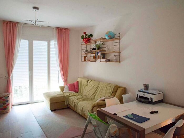 Appartamento quadrilocale in affitto in Via Camillo Giussani, Tre Castelli Faenza, Milano