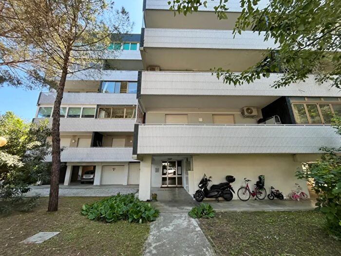 Appartamento trilocale in vendita in Viale dellOrione, Grado