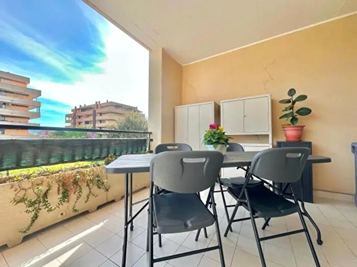 Appartamento bilocale in vendita in Viale Francesco Caltagirone, Roma