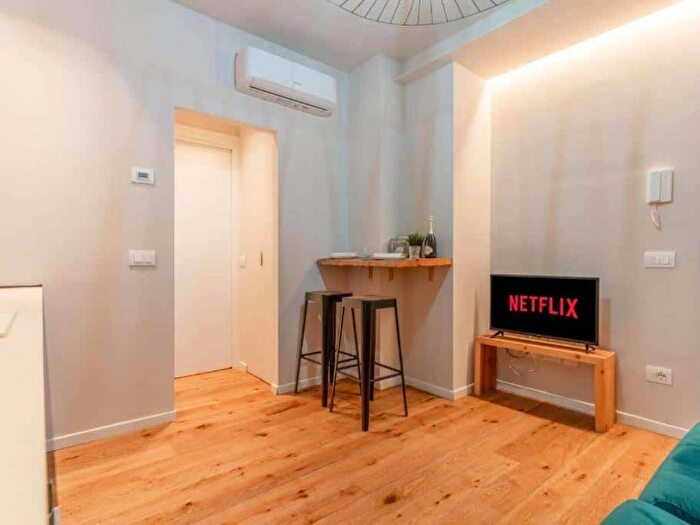 Appartamento bilocale in affitto in Via dei Transiti, Pasteur, Milano