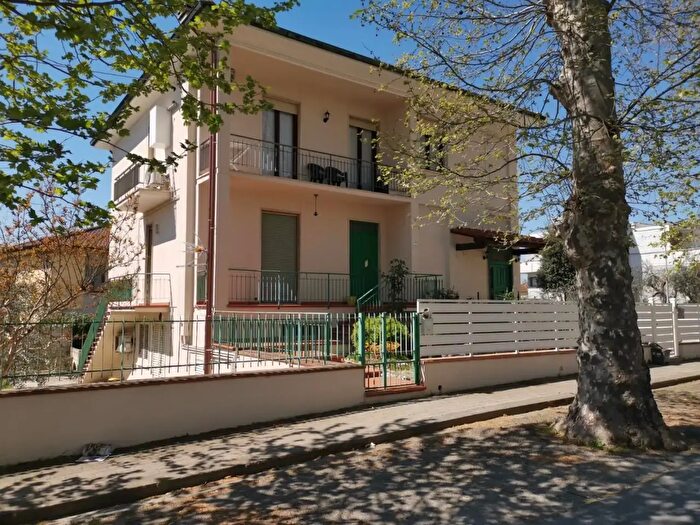 Appartamento con 6 locali in vendita in Fucecchio